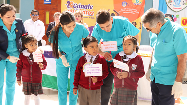 Geresa inició campaña de desparasitación para niños y adolescentes de la región Lambayeque