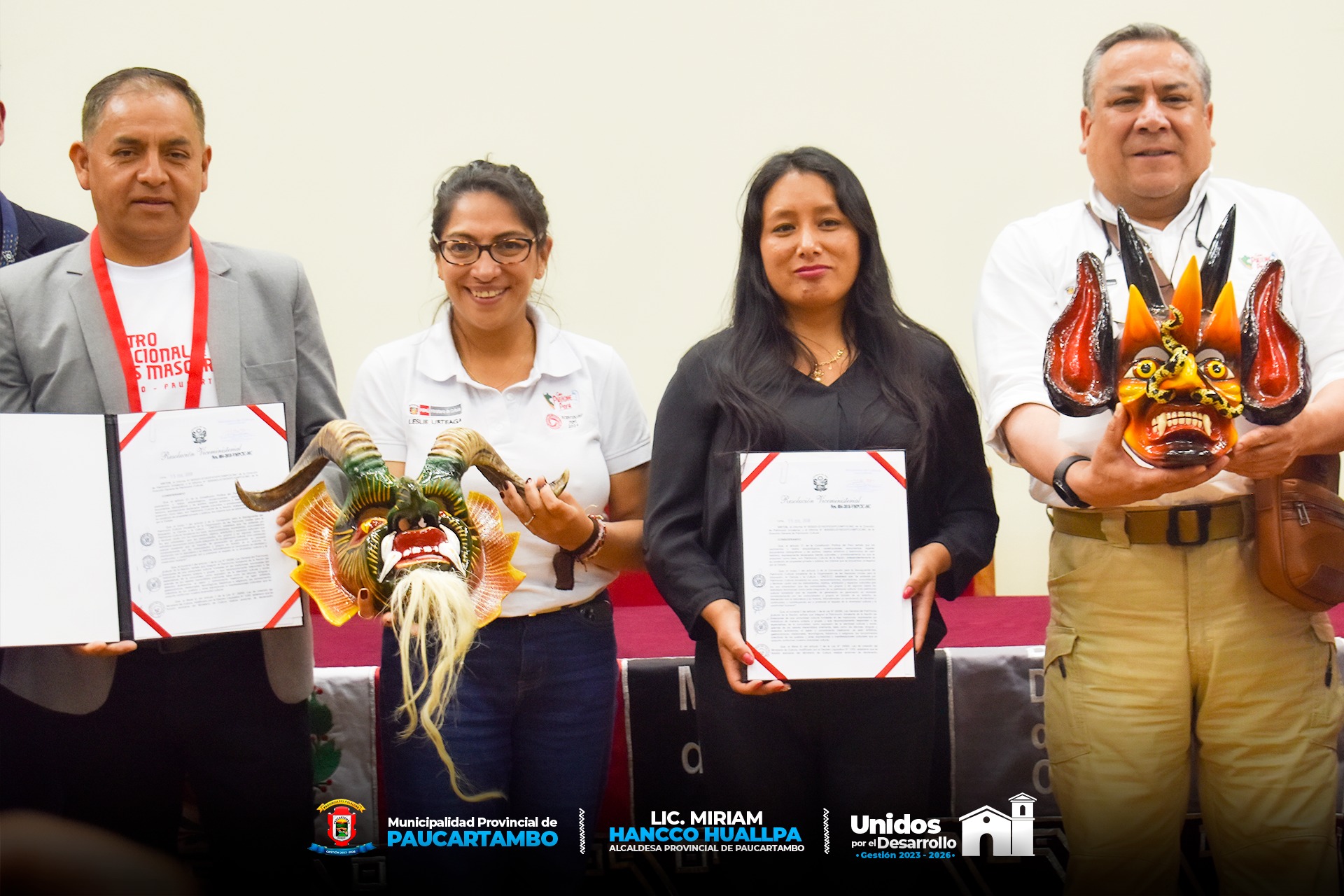Archivo Imagen del Reconocimiento a los Artistas Mascareros en Paucartambo