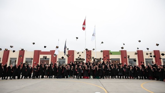 Más de 120 jóvenes que sirvieron a la Patria culminaron su carrera en el Instituto Tecnológico de las FF. AA.