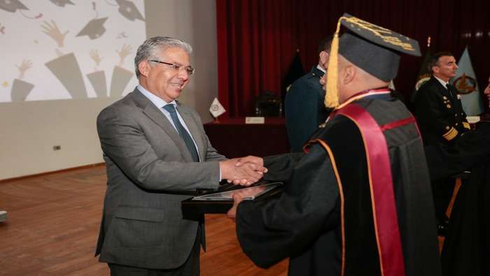 Más de 120 jóvenes que sirvieron a la Patria culminaron su carrera en el Instituto Tecnológico de las FF. AA.