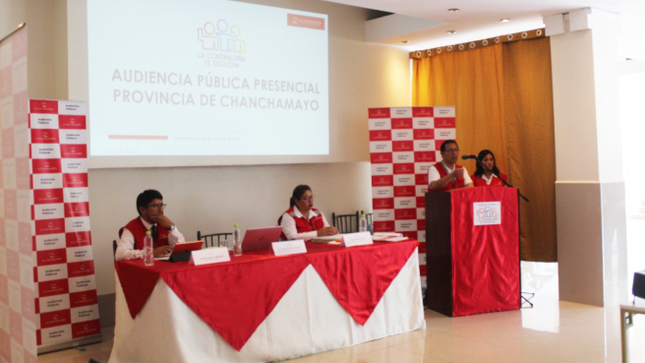  La Contraloría General de la República convoca a los ciudadanos de la provincia de Chanchamayo a participar en la audiencia pública "La Contraloría te escucha" donde podrán presentar denuncias y alertas sobre posibles actos de corrupción, mal uso de recursos del Estado y otras irregularidades en la gestión pública. Este espacio permitirá a la población expresar sus preocupaciones y presentar sus denuncias o alertas para que la Contraloría investigue y tome las medidas correspondientes que se ameriten.