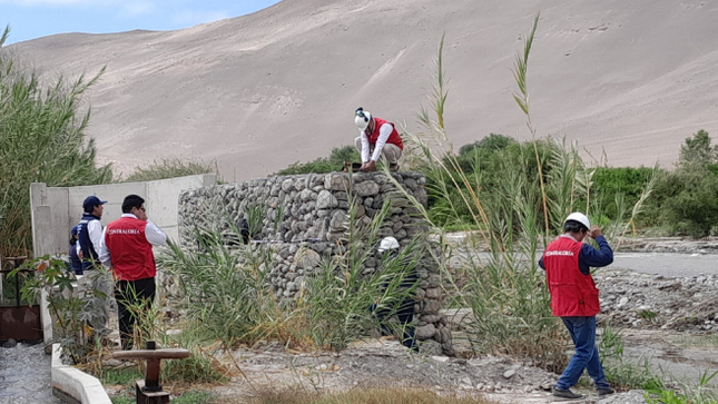 La Contraloría General identificó un perjuicio económico de S/ 85 494 en la Municipalidad Provincial Jorge Basadre generado por no aplicar penalidades ante las injustificadas suspensiones de plazo de ejecución de una obra y aprobarse el pago total solicitado por la empresa ejecutora de esta denominada “Renovación de bocatoma, desarenadores de lodo y canal de riego en el sector Piñapa Alta perteneciente al distrito de Locumba”.