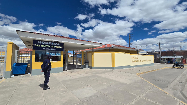 La Contraloría General reveló irregularidades en el proceso de adquisición de oxígeno medicinal para el Hospital San Martín de Porres en Macusani, Carabaya, durante el año 2019.

En el Informe de Auditoría de Cumplimiento N°061-2024-2-5350, se señaló que la Red de Salud Carabaya adjudicó de manera irregular un contrato por S/ 495 420.00 a una empresa, a pesar de que las bases del procedimiento de selección de contratación directa eran imprecisas y se permitieron modificaciones a la oferta para el perfeccionamiento del contrato.
