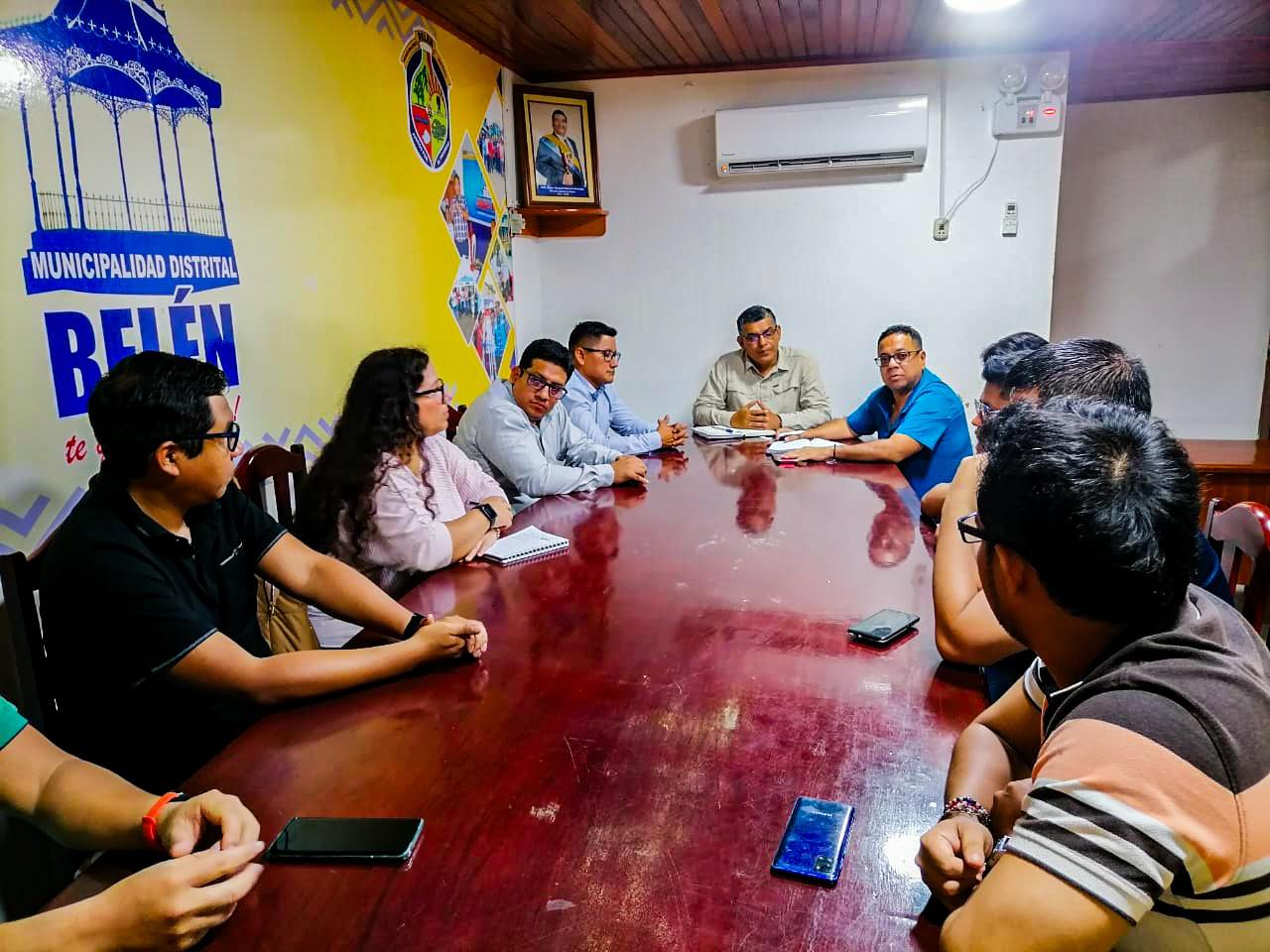El equipo técnico de la Municipalidad Distrital de Belén sostuvo una importante reunión con representantes de PRODUCE