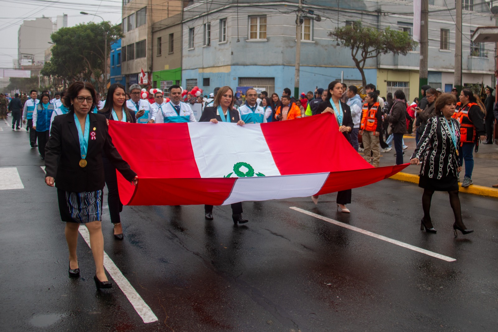 Municipalidad de Lince organizó desfile cívico escolar patriótico y pasacalle inclusivo