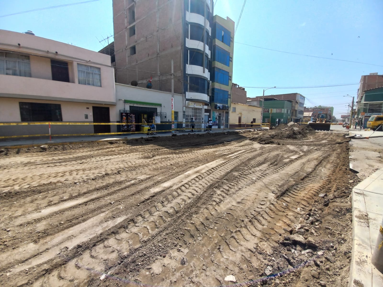 TRABAJOS DE  REPARACIÓN DE LA AV. SÁENZ PEÑA (NIVELACIÓN) 2
