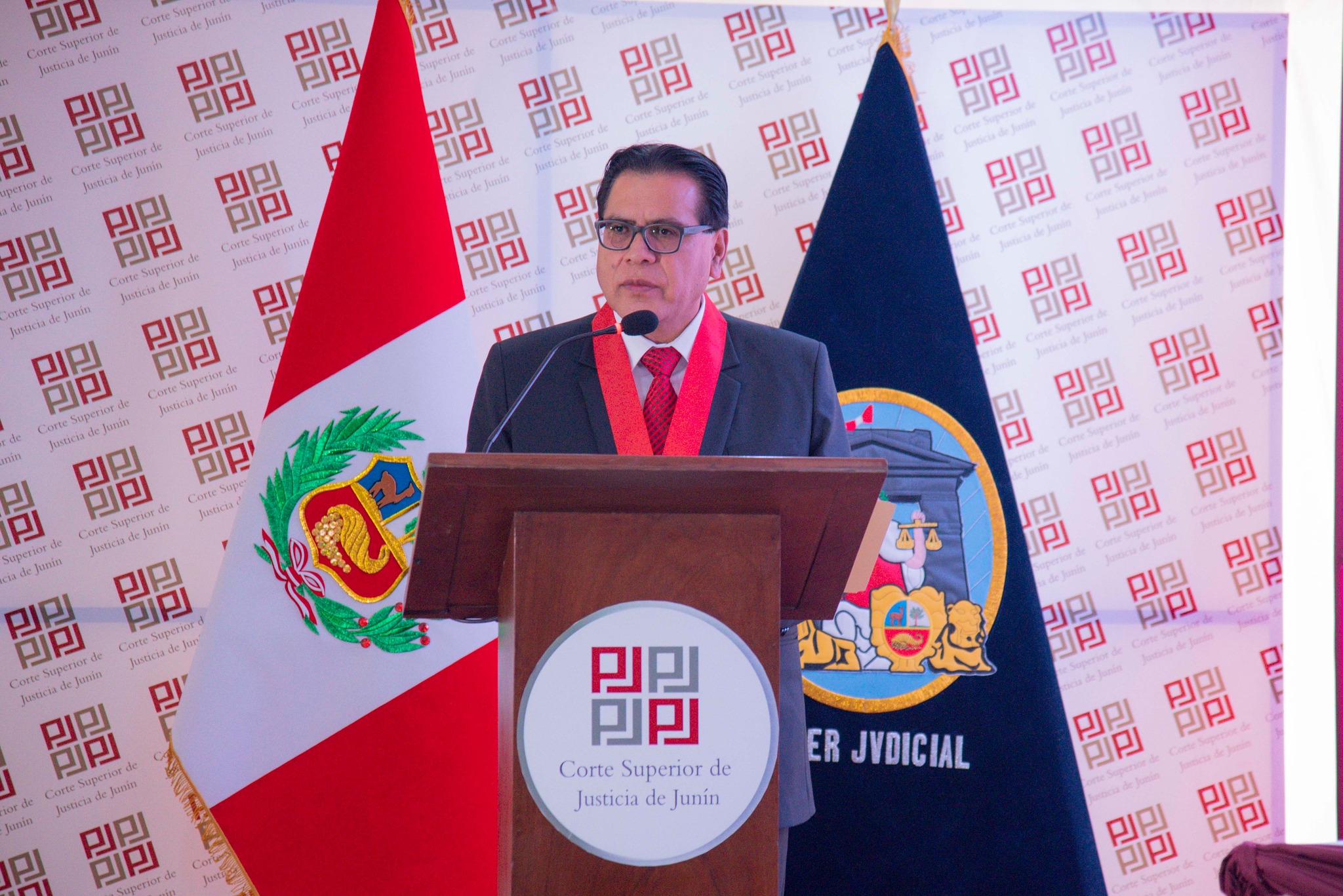 Ser juez es un honor y una gran responsabilidad en beneficio de la sociedad
