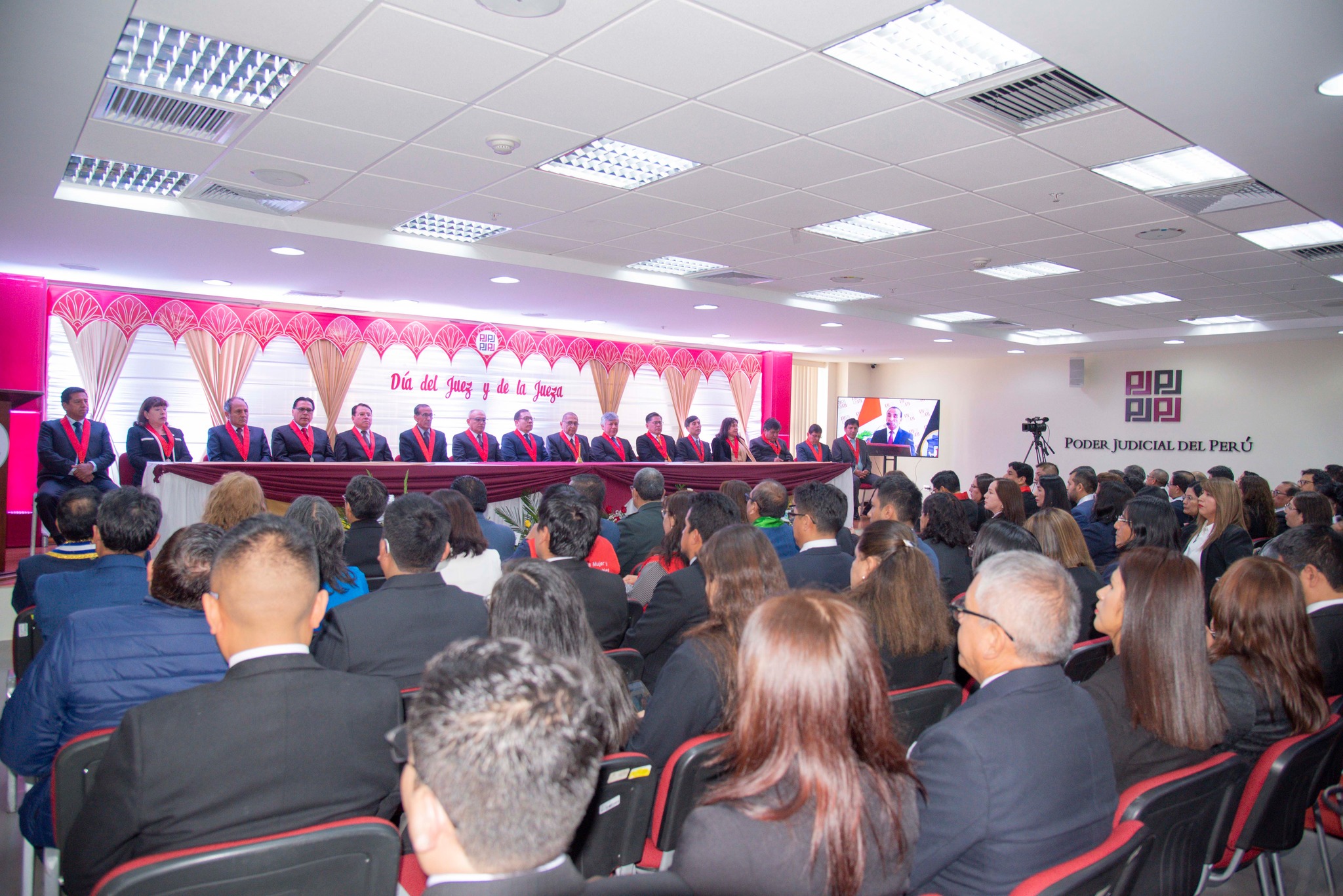 Ser juez es un honor y una gran responsabilidad en beneficio de la sociedad
