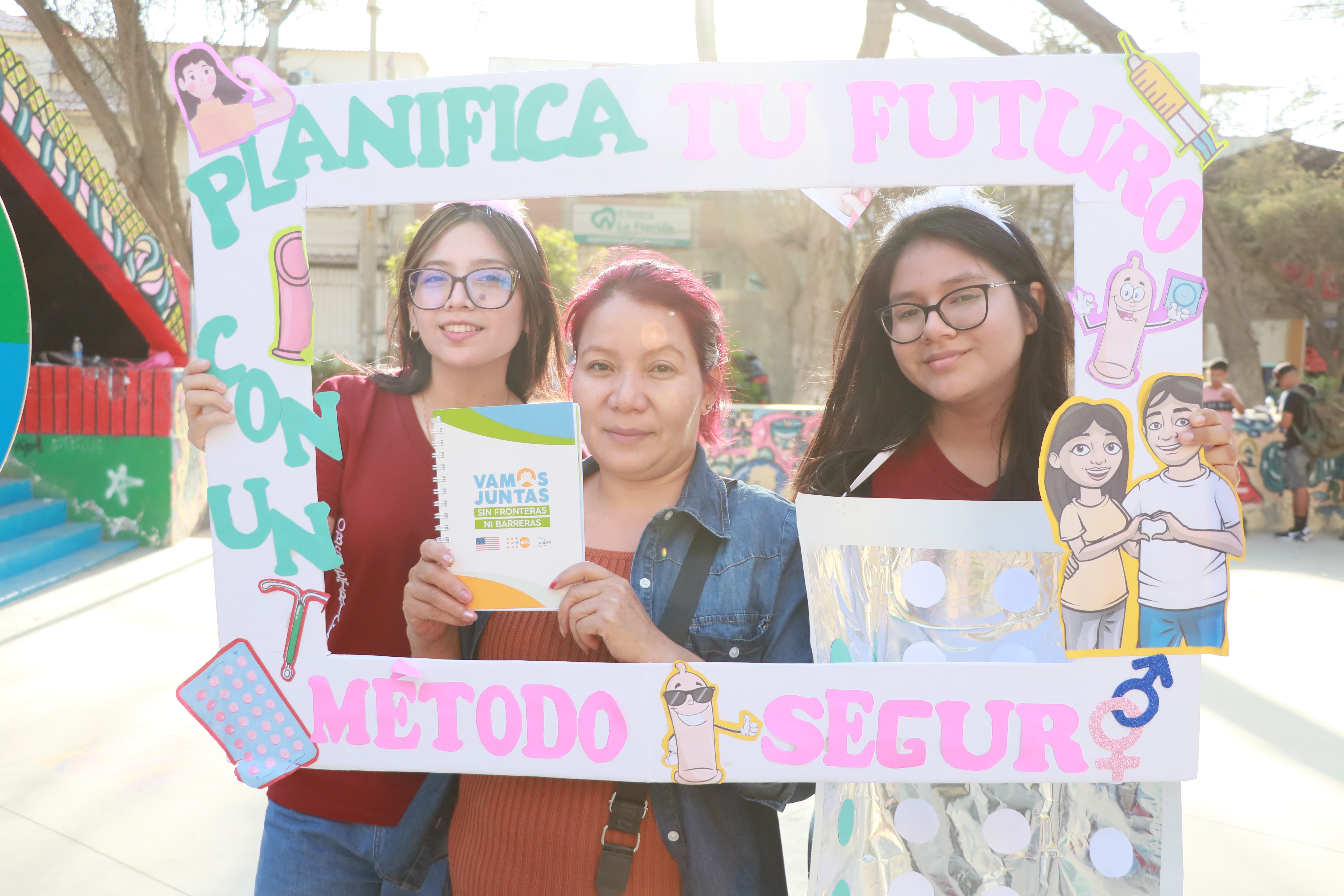 El evento estuvo a cargo del equipo de la Estrategia de Salud Sexual y Reproductiva de la Dirección Ejecutiva de Intervención Sanitaria Integral en trabajo articulado con las alumnas de la especialista de obstetricia de la Universidad Nacional de Piura.
