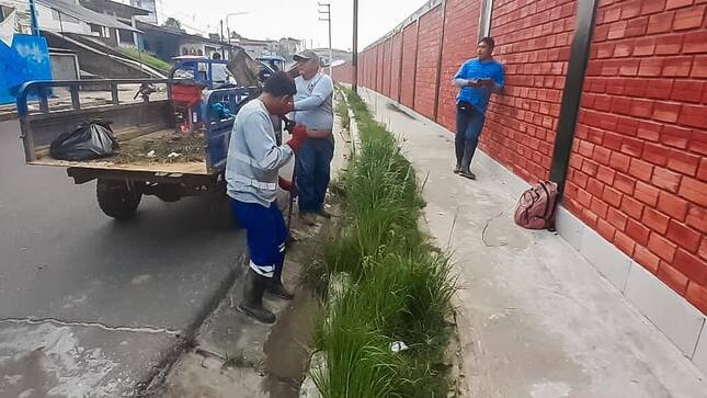 Objetivo de prevenir inundaciones y mantener en óptimas condiciones las calles del distrito