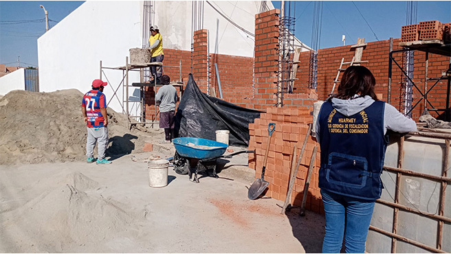 Continúa con la fiscalización de las edificaciones y/o construcciones en el centro de la ciudad y los asentamientos humanos.