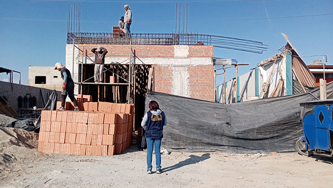 Continúa con la fiscalización de las edificaciones y/o construcciones en el centro de la ciudad y los asentamientos humanos.