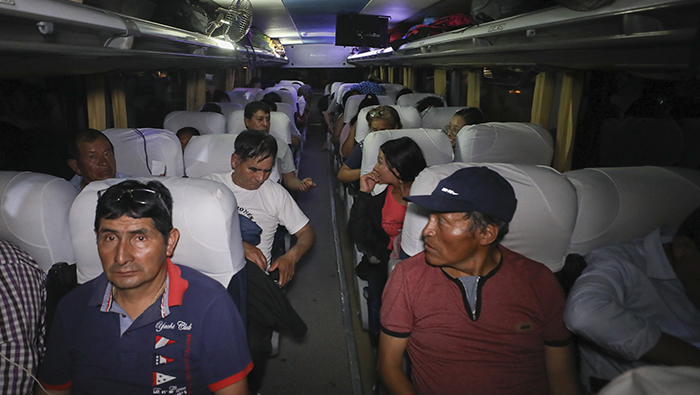 BUS CON PASAJERO - WEB 1