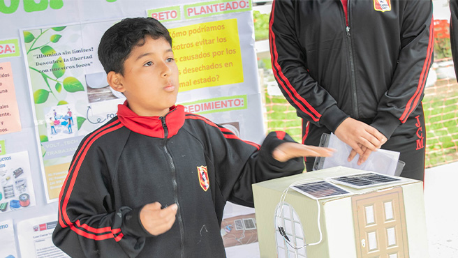 Estudiantes escolares participaron del concurso escolar “Crea y Emprende”, en su etapa UGEL 2024.