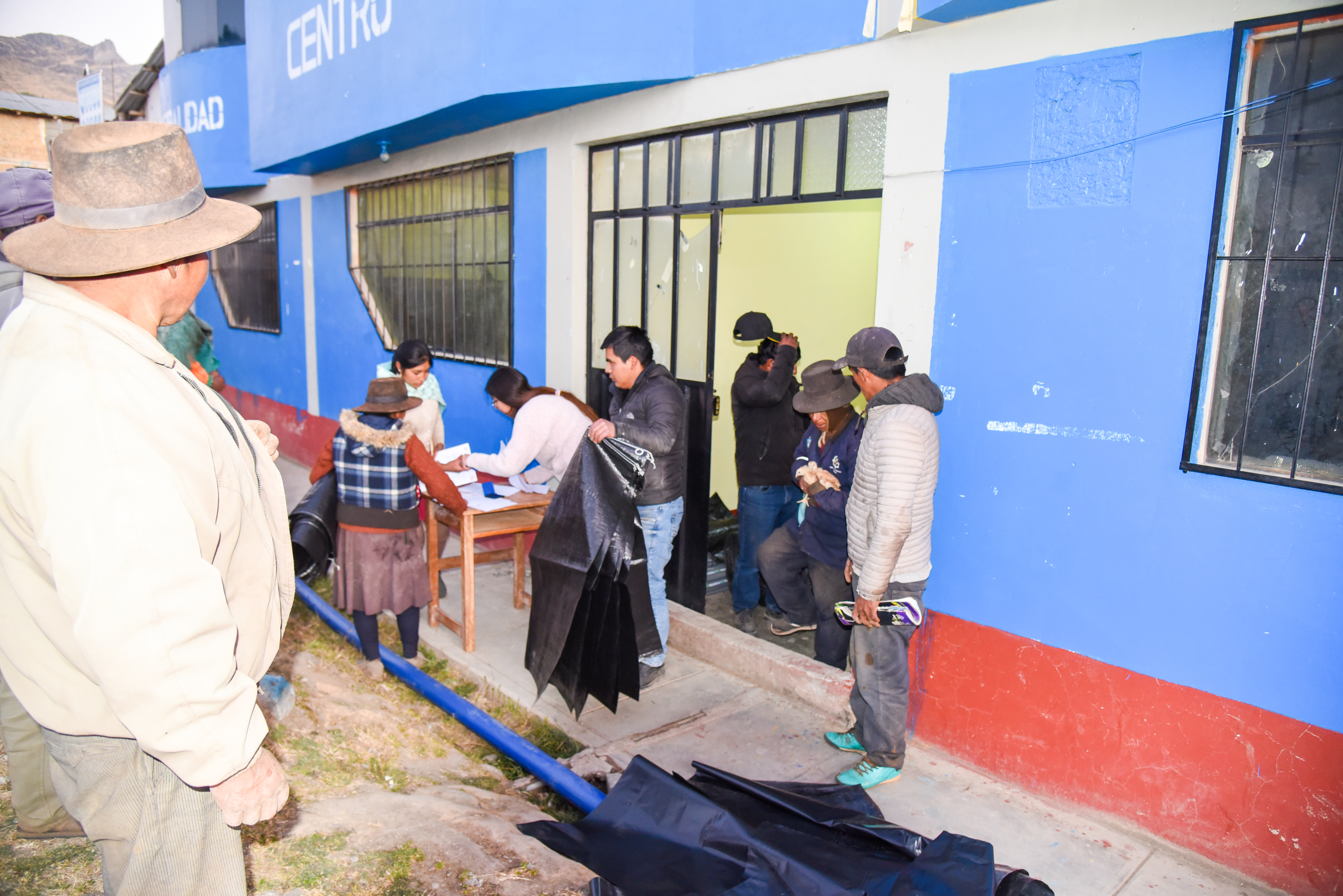 Imagen de la entrega de bienes