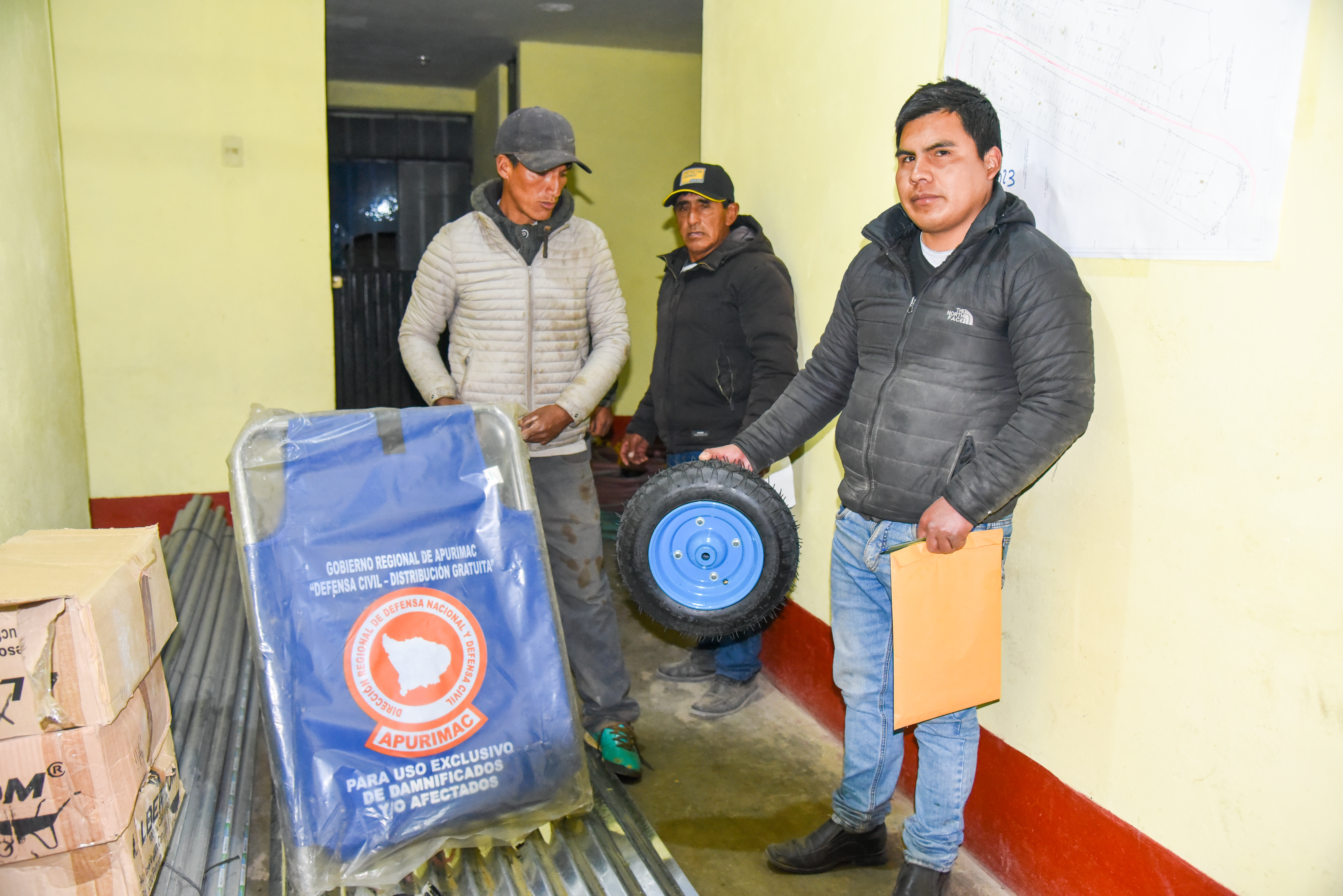Imagen de la entrega de bienes