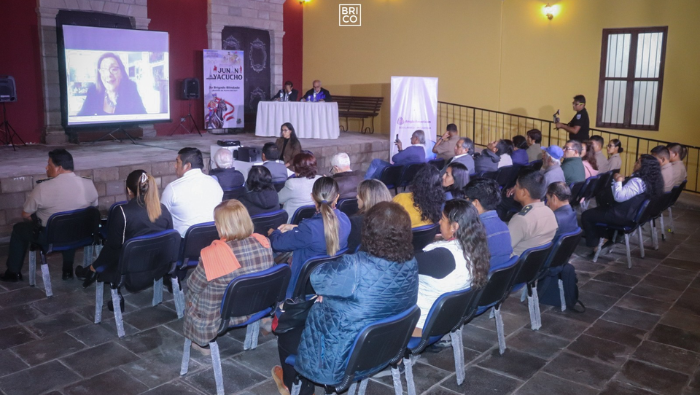 “Tertulias: palabras del Bicentenario”: Cancillería Moquegua conmemora independía del Perú con noche cultural