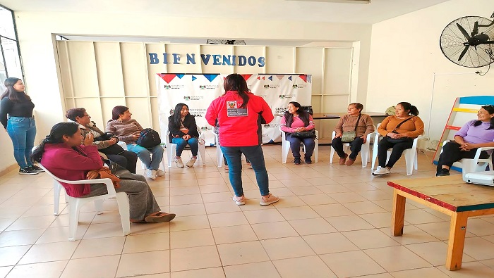 Se realizan talleres para formaci贸n de voluntarios en prevenci贸n de la violencia