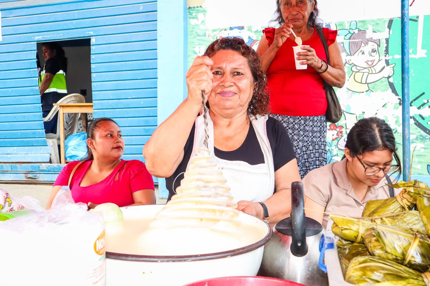 Alcalde de la Municipalidad Distrital de Bel茅n, Cesar M. Vidaurre Floridas, particip贸 de la Segunda Feria Gastron贸mica de Saberes Productivo