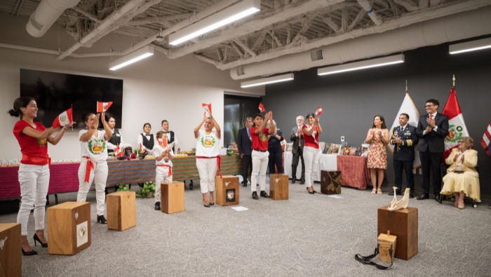Consulado General del Perú en Phoenix celebra fiestas patrias con actos oficiales y culturales