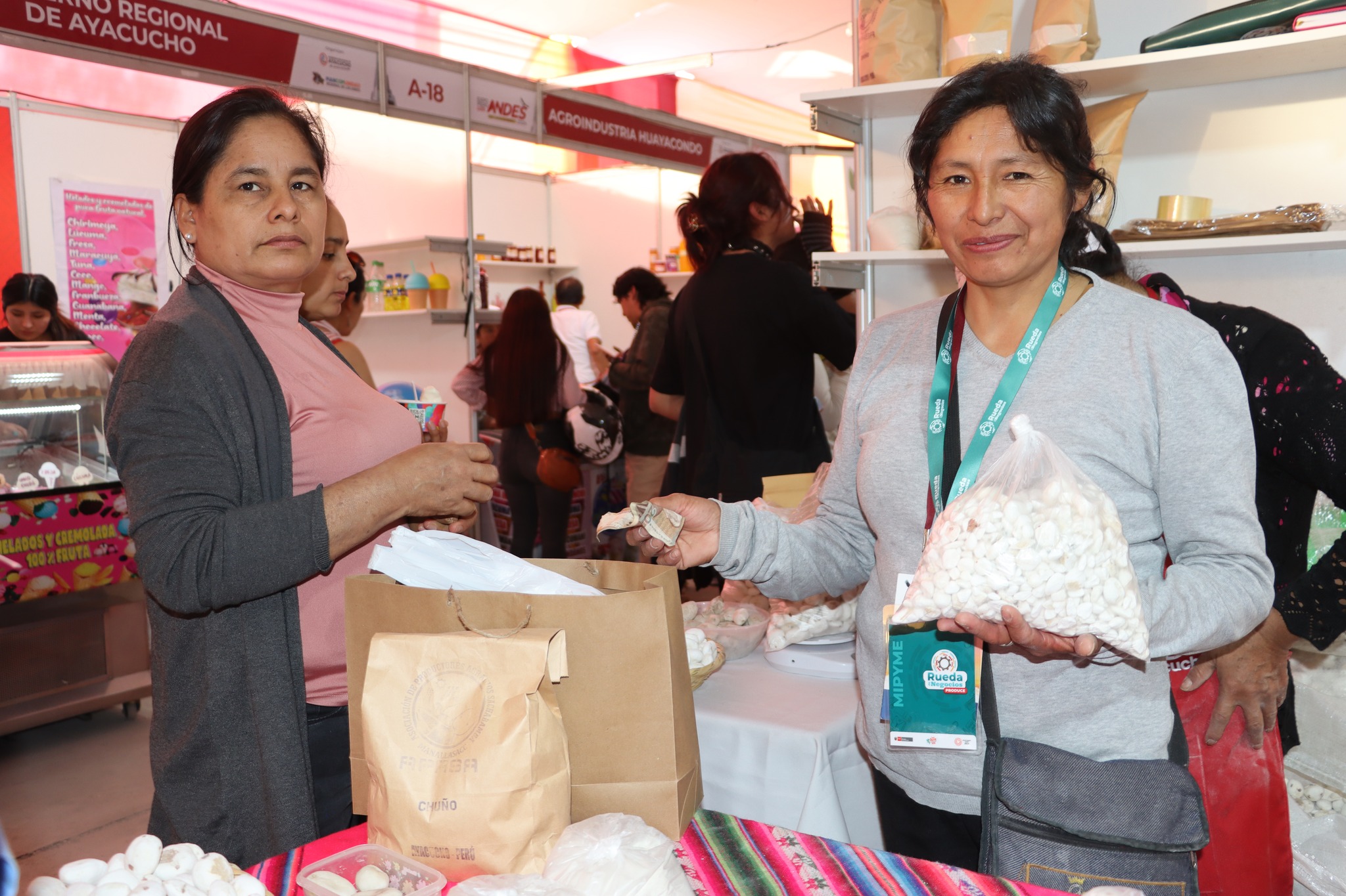 Productores agropecuarios de Ayacucho destacan en Expo Perú Los Andes 2024 