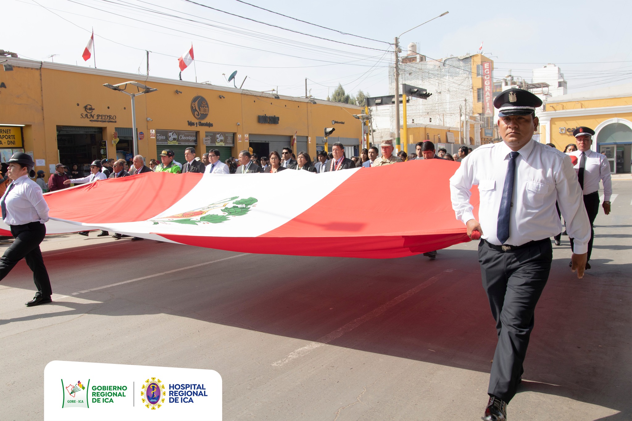 Nuestra directora ejecutiva, M. C. Gloria García, participó como jurado calificador en el desfile institucional celebrado para conmemorar el 88º Aniversario de la Seguridad Social de Salud
