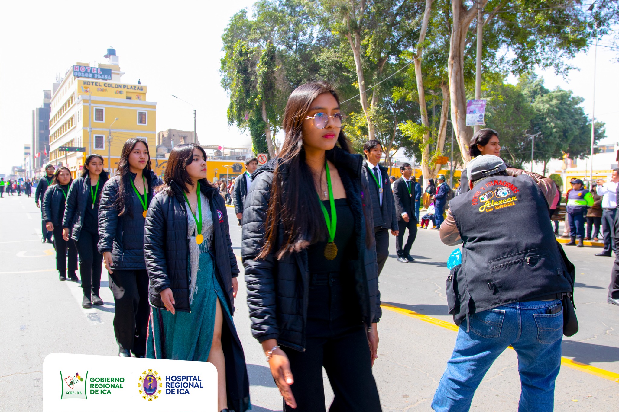Nuestra directora ejecutiva, M. C. Gloria García, participó como jurado calificador en el desfile institucional celebrado para conmemorar el 88º Aniversario de la Seguridad Social de Salud