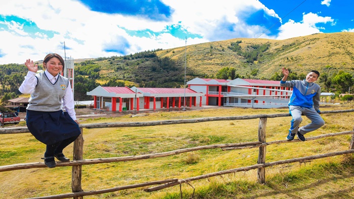 cuatro de de de 