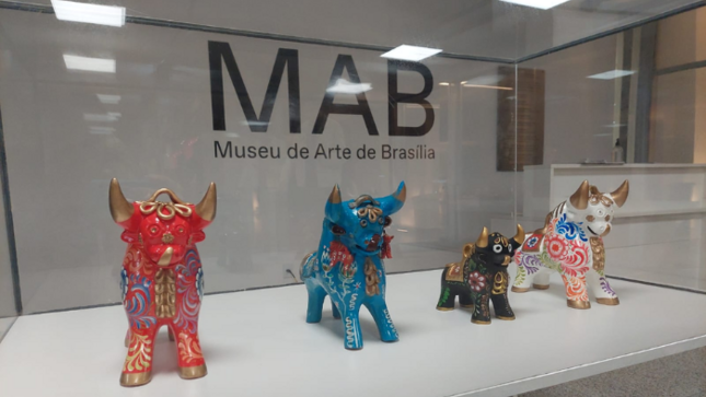 Exposición “Os Tourinhos de Pucará” resalta identidad andina peruana en Brasilia