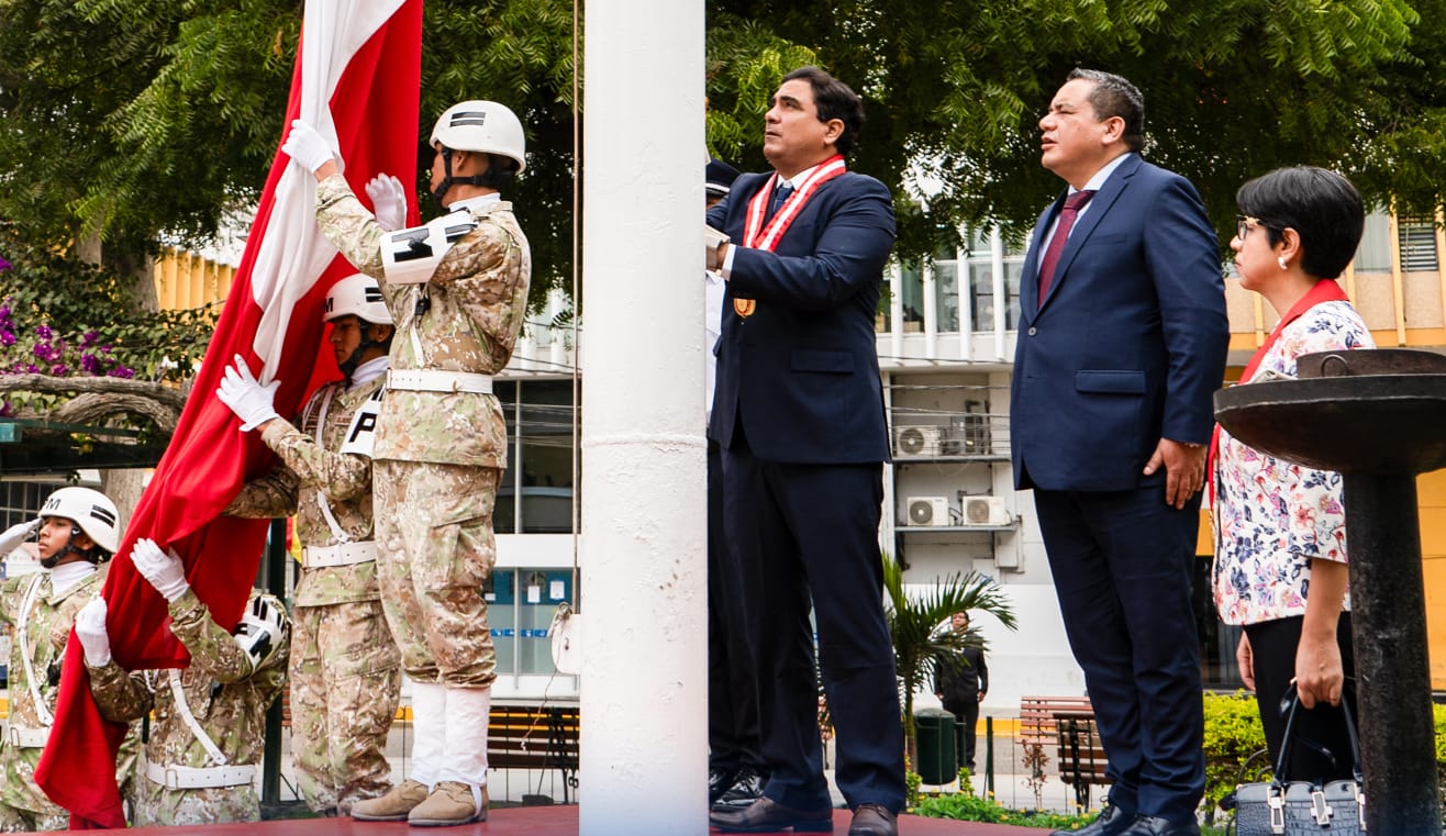En aniversario de Piura, gobernador ratifica su compromiso de trabajo articulado con los alcaldes para cambiar el rostro de la ciudad