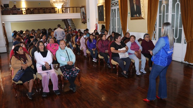 Municipalidad trabaja en la actualización de padrones de comedores populares
