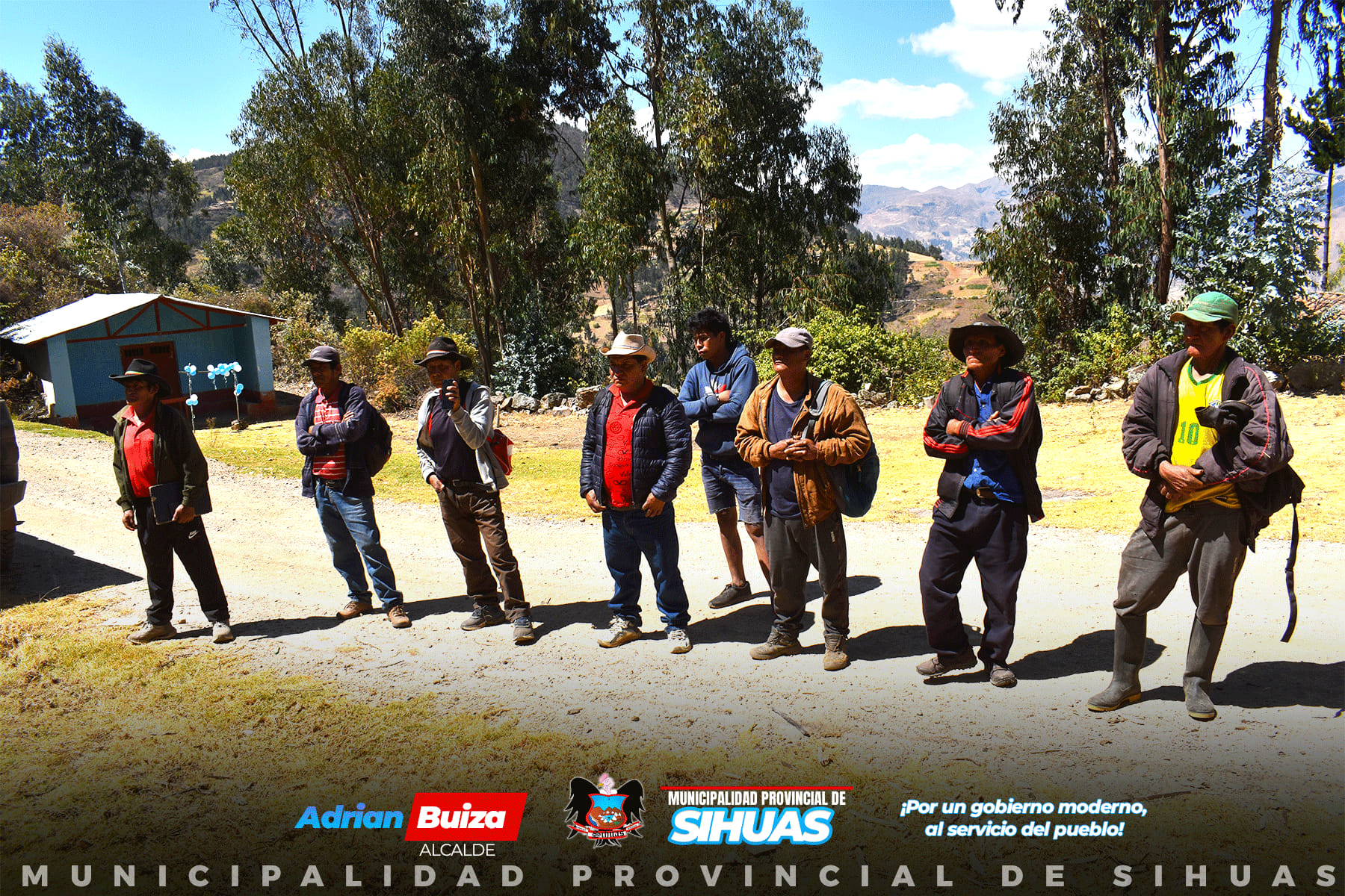 💠INICIA LA REMODELACIÓN DE LA LÍNEA DE CONDUCCIÓN Y RED DE DISTRIBUCIÓN DEL SISTEMA DE AGUA POTABLE EN RANRABAMBA
El alcalde provincial, Mg. Demetrio Adrián Buiza Picon, junto a los regidores, el equipo técnico de la subgerencia de Obras Públicas y Privadas, y pobladores del caserío de Ranrabamba, participó en la ceremonia de colocación de la primera piedra de la obra: “Remodelación de Línea de Conducción y Red de Distribución del Sistema de Agua Potable en Ranrabamba, Distrito de Sihuas, Provincia de Sihuas, Departamento de Áncash”, con el Código Único de Inversiones (CUI) 2626705.
Este importante proyecto, que cuenta con un presupuesto de S/ 143,745.90 y un plazo de ejecución de 30 días calendario, será ejecutado por la empresa Consorcio Ejecutor Sihuas.
De esta manera, la autoridad edil reiteró su compromiso con la mejora de la calidad del agua, subrayando el valor de esta infraestructura para el desarrollo y bienestar del distrito de Sihuas.