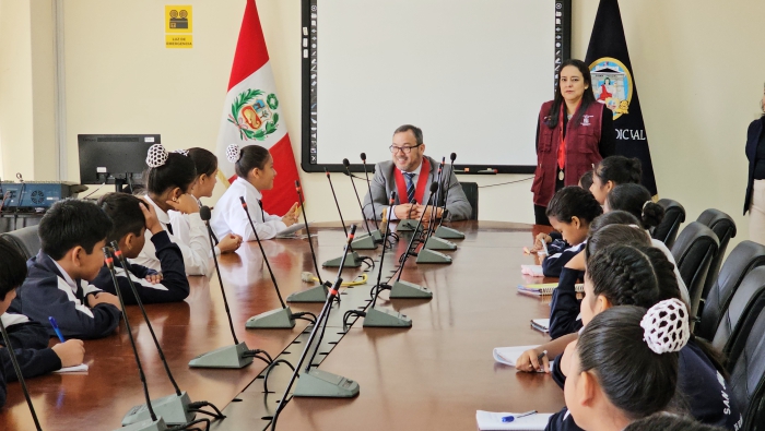Escolares visitaron instalaciones de la Corte Superior de Justicia de Piura