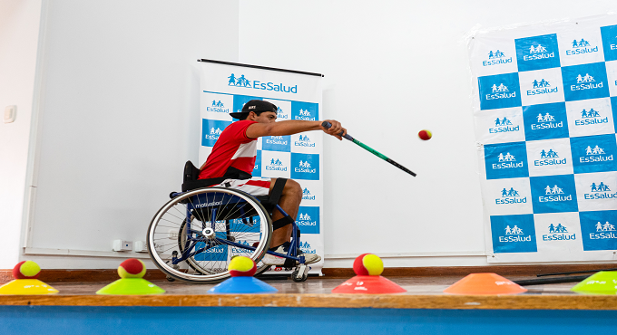 EsSalud incorpora el deporte “tenis sobre silla de ruedas” en el CERPS Callao