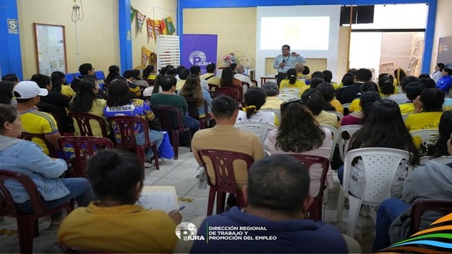 realizando charlas a diversas instituciones educativas públicas y privadas, con la finalidad de prevenir y contrarrestar 
