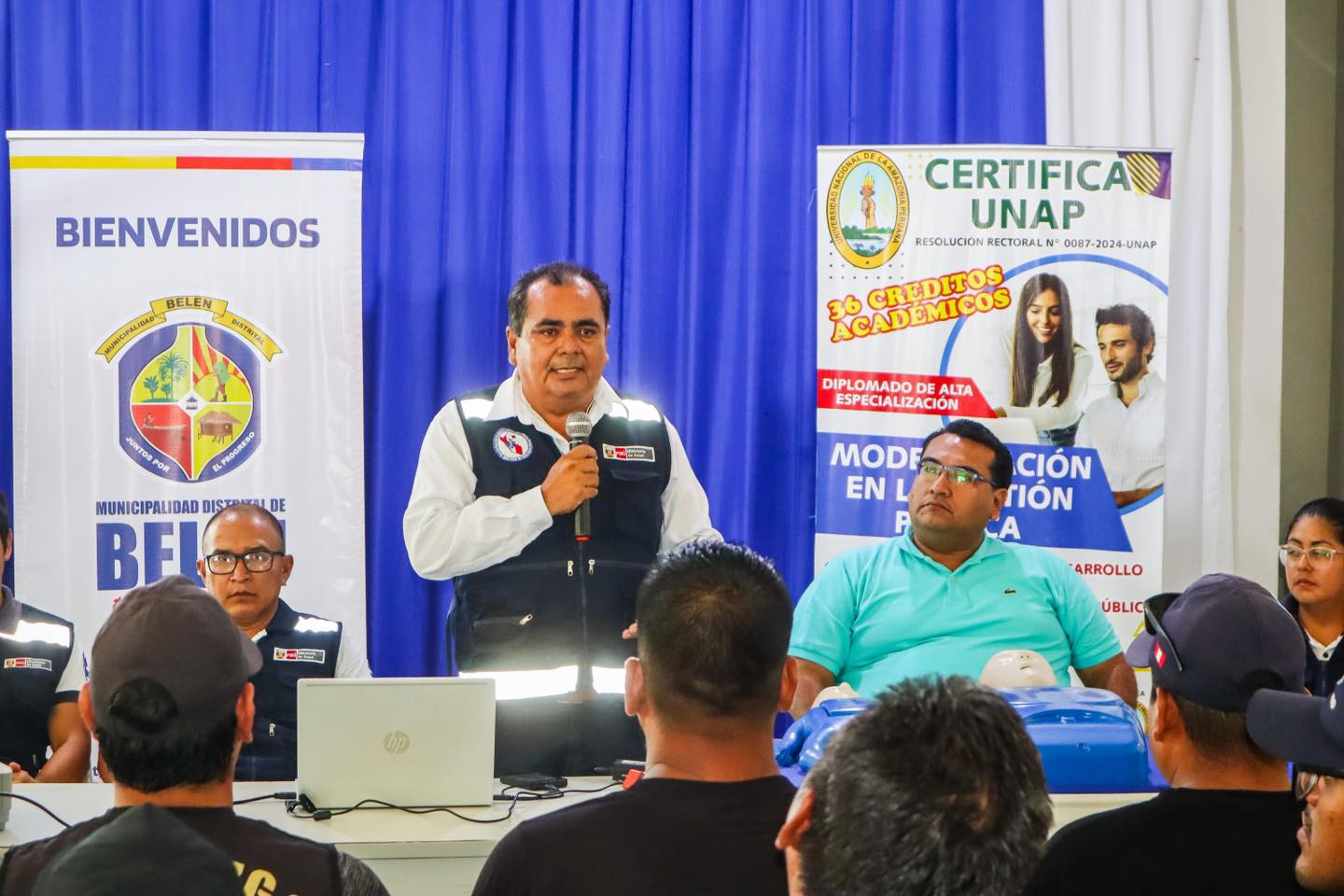 Alcalde Cesar Vidaurre Floridas particip贸 en el inicio de un importante taller especializado dirigido a los miembros de Serenazgo de Bel茅n