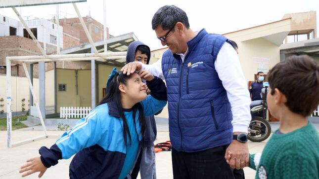 Más de 150 niños del CEBE Trujillo son beneficiados con servicio de fisioterapia y rehabilitación