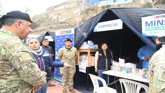 Ejército del Perú lleva atención médica y donaciones a familias vulnerables de Villa María del Triunfo