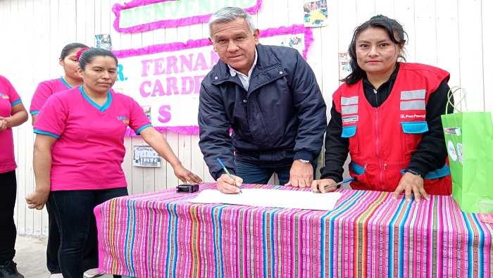 Alcalde Fernando Cárdenas entrega aula prefabricada al Cuna Más "Mi Cunita Feliz" de La Huaca