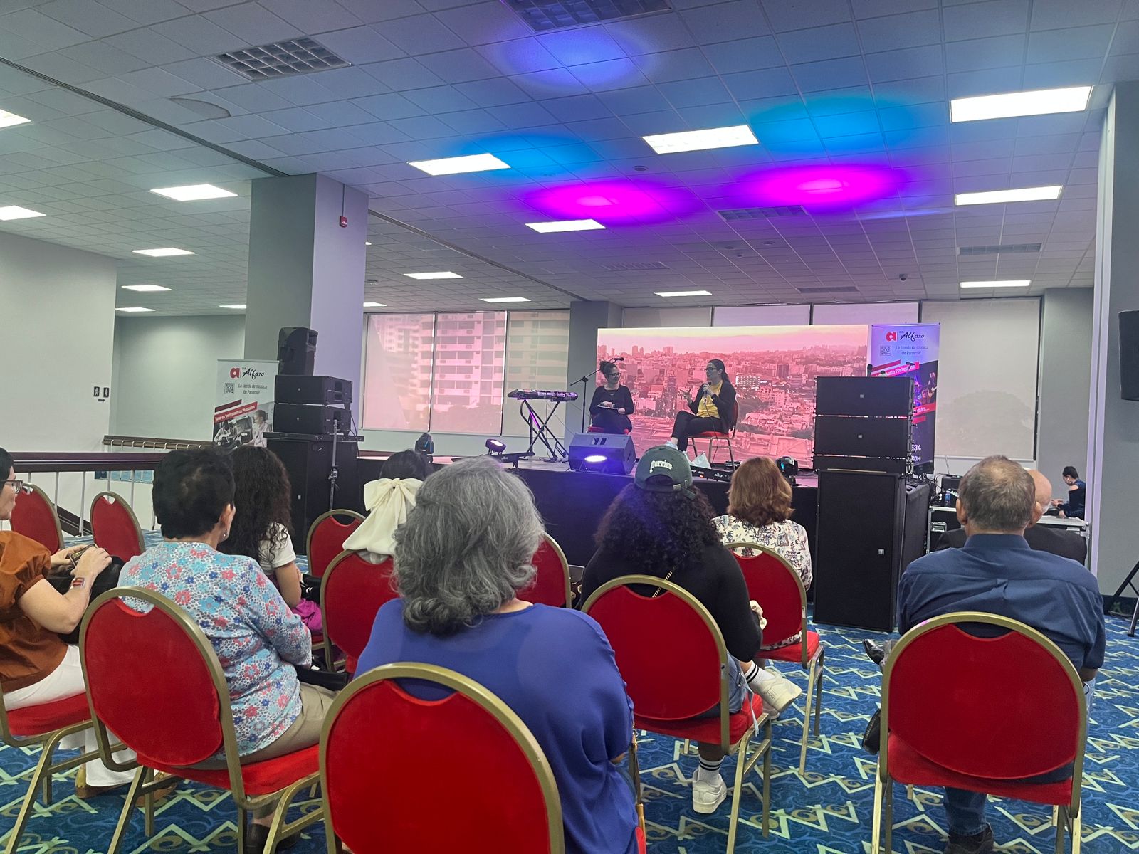 Feria Internacional del Libro Panamá (FIL) 2024 - Presentación escritora peruana, María José Caro