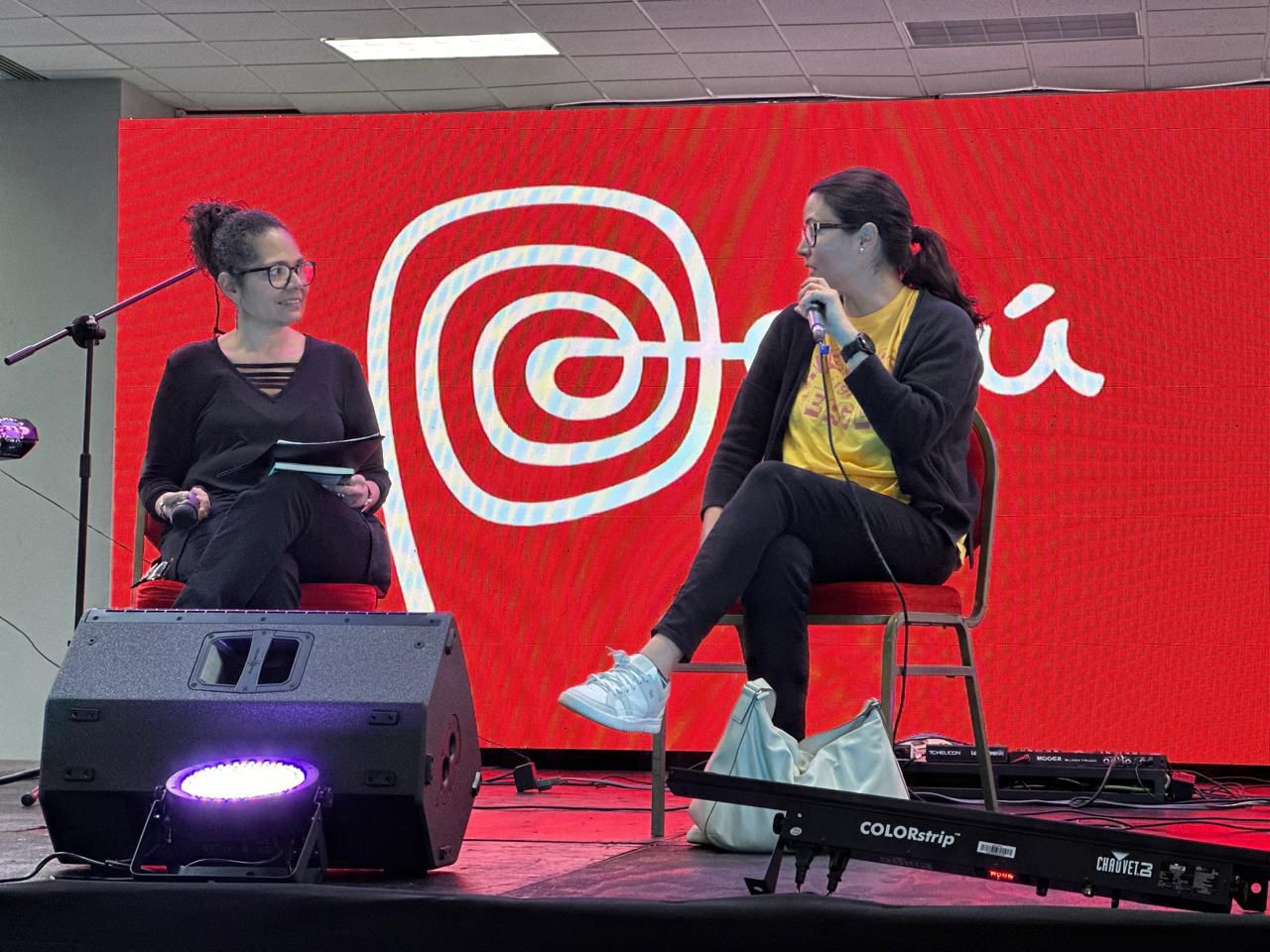 Conferencia, escritora peruana, María José Caro