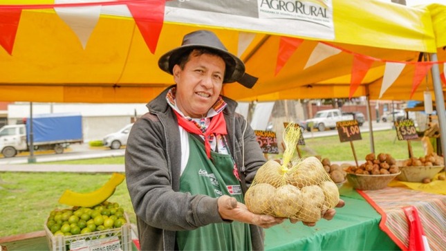 Hoy ofertas en papa, tomate, yuca, melón, uva, mandarina y otros en mercados mayoristas