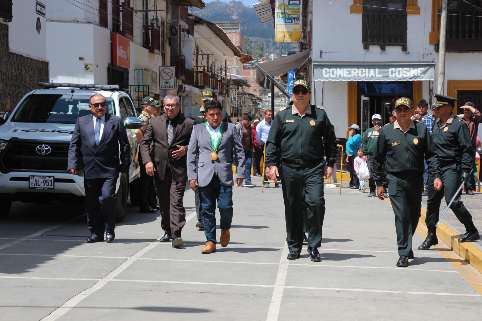 ¡Gestión cristalizada! Camionetas para Cajabamba