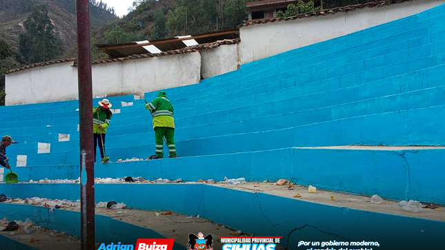 ¡𝗦𝗶𝗵𝘂𝗮𝘀, 𝘁𝗲 𝗾𝘂𝗶𝗲𝗿𝗼 𝗹𝗶𝗺𝗽𝗶𝗼!♻🚮
Durante la reciente festividad patronal, personal del área de Residuos Sólidos ha trabajado arduamente para mantener nuestra ciudad limpia y hermosa. Sin embargo, es preciso recordar que esta tarea no solo es una responsabilidad del personal municipal, sino también, un compromiso compartido con cada uno de nosotros.
Aunque la Municipalidad Provincial de Sihuas viene trabajando por una provincia limpia y saludable, se exhorta a la población sihuasina en el cuidado de sus calles, parques, ríos y puentes. Además, sacar los residuos sólidos (basura) respetando el horario del camión compactador (no antes, ni después). Pues, las pequeñas acciones, como desechar los residuos de manera adecuada y promover prácticas responsables, tienen un gran impacto en la calidad de vida de todos.
📣🚨‼️𝙍𝙀𝘾𝙐𝙀𝙍𝘿𝘼‼️🚨
🔹𝗖𝘂𝗮𝗻𝗱𝗼 𝗲𝘃𝗶𝘁𝗮𝘀 𝗱𝗲 𝗮𝗿𝗿𝗼𝗷𝗮𝗿 𝗹𝗼𝘀 𝗱𝗲𝘀𝗽𝗲𝗿𝗱𝗶𝗰𝗶𝗼𝘀 𝗲𝗻 𝗹𝗮𝘀 𝗰𝗮𝗹𝗹𝗲𝘀 𝘆 𝗿𝗶́𝗼𝘀, 𝘆 𝘀𝗮𝗰𝗮𝘀 𝘁𝘂 𝗯𝗮𝘀𝘂𝗿𝗮 𝗲𝗻 𝗲𝗹 𝗺𝗼𝗺𝗲𝗻𝘁𝗼 𝗾𝘂𝗲 𝗽𝗮𝘀𝗮 𝗲𝗹 𝗰𝗮𝗺𝗶𝗼́𝗻 𝗿𝗲𝗰𝗼𝗹𝗲𝗰𝘁𝗼𝗿, 𝗲𝘀𝘁𝗮́𝘀 𝗳𝗼𝗺𝗲𝗻𝘁𝗮𝗻𝗱𝗼 𝘂𝗻 𝗰𝗮𝗺𝗯𝗶𝗼 𝗲𝗻 𝘁𝘂 𝗽𝗿𝗼𝘃𝗶𝗻𝗰𝗶𝗮.
📣¡𝙂𝙚𝙣𝙚𝙧𝙚𝙢𝙤𝙨 𝙪𝙣𝙖 𝙘𝙞𝙪𝙙𝙖𝙙 𝙡𝙞𝙢𝙥𝙞𝙖 𝙮 𝙤𝙧𝙙𝙚𝙣𝙖𝙙𝙖!
