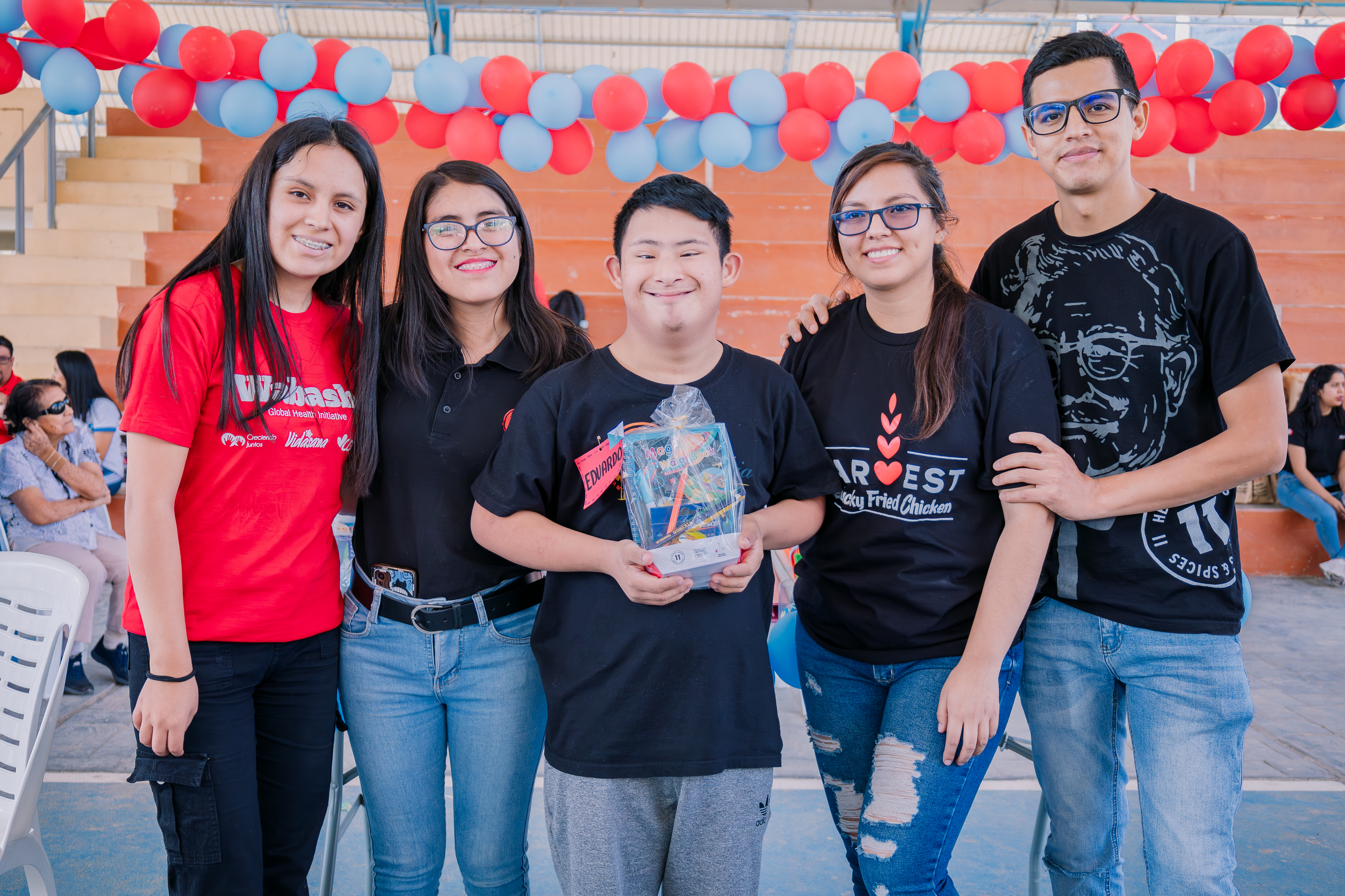 Participantes del Día de Diversión para Niños del Programa Corazones Excepcionales 