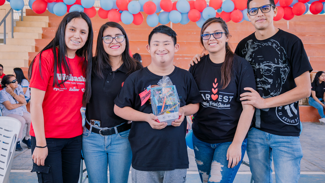 Participantes del Día de Diversión para Niños del Programa Corazones Excepcionales 