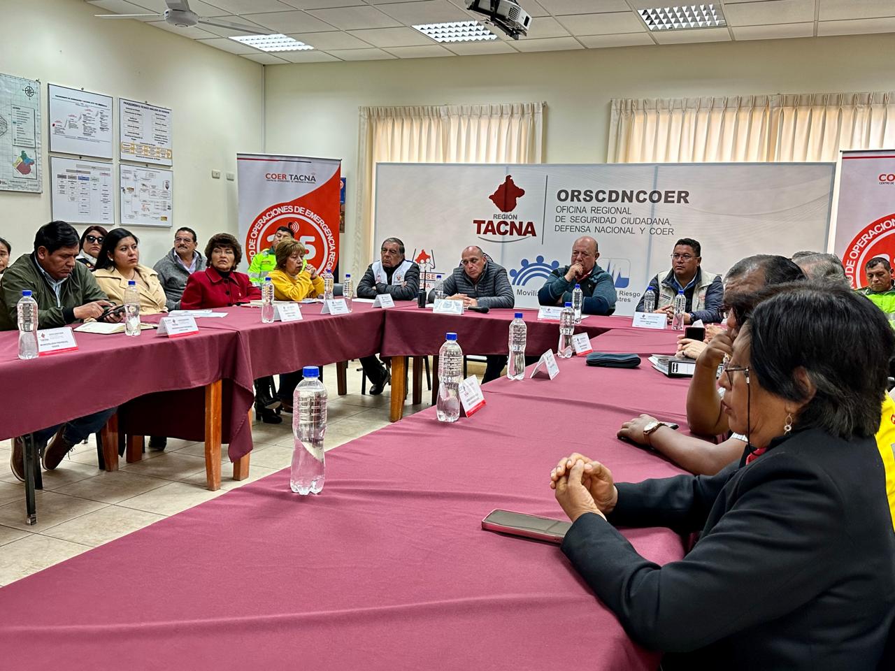 Gobernador coordina acciones para enfrentar la inseguridad durante Fiestas de Tacna