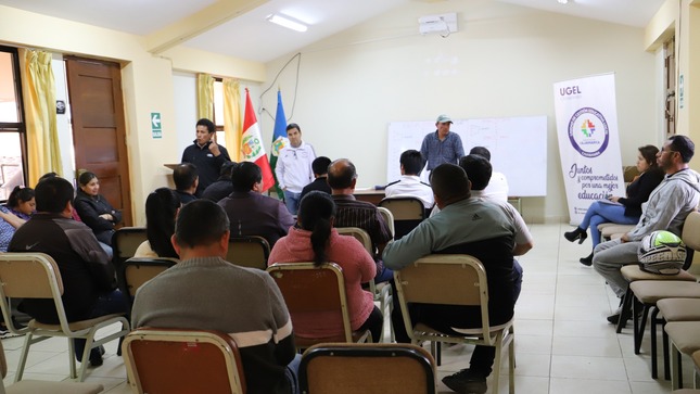 Delegados reunidos en el auditorio
