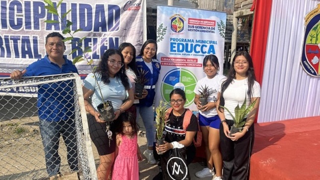 Muni belén realiza exitosa recicla baileton.