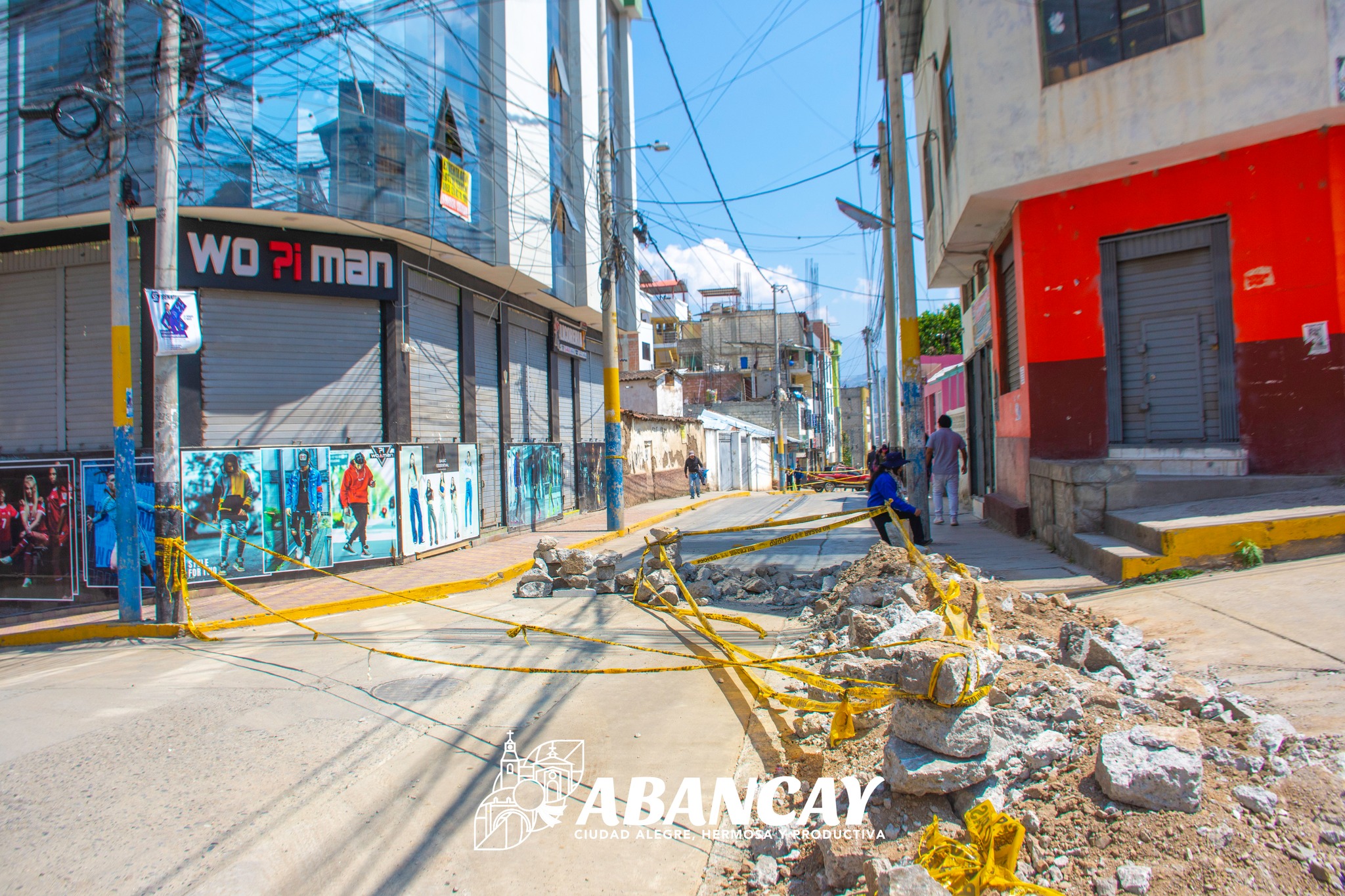 Inicia Trabajos De Reparación En La Infraestructura Vial y Peatonal.💯